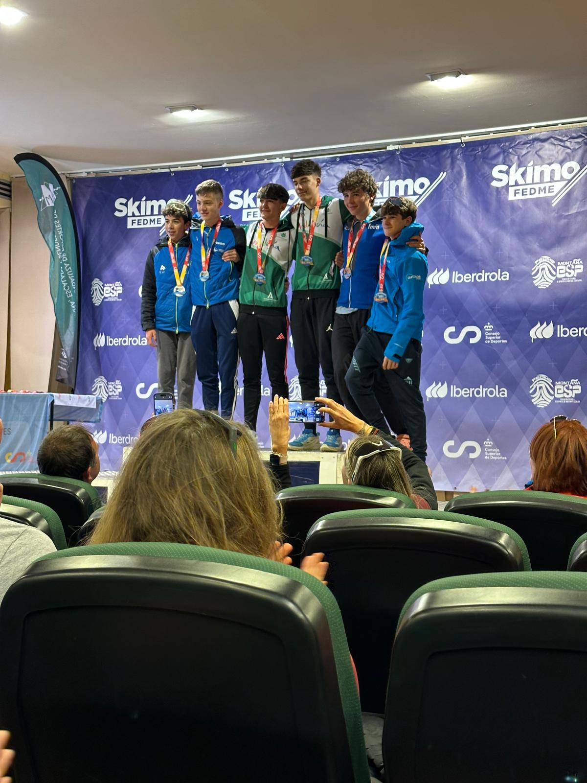 Eduardo Sola y Lucas Merodio podio en el Campeonato por Equipos